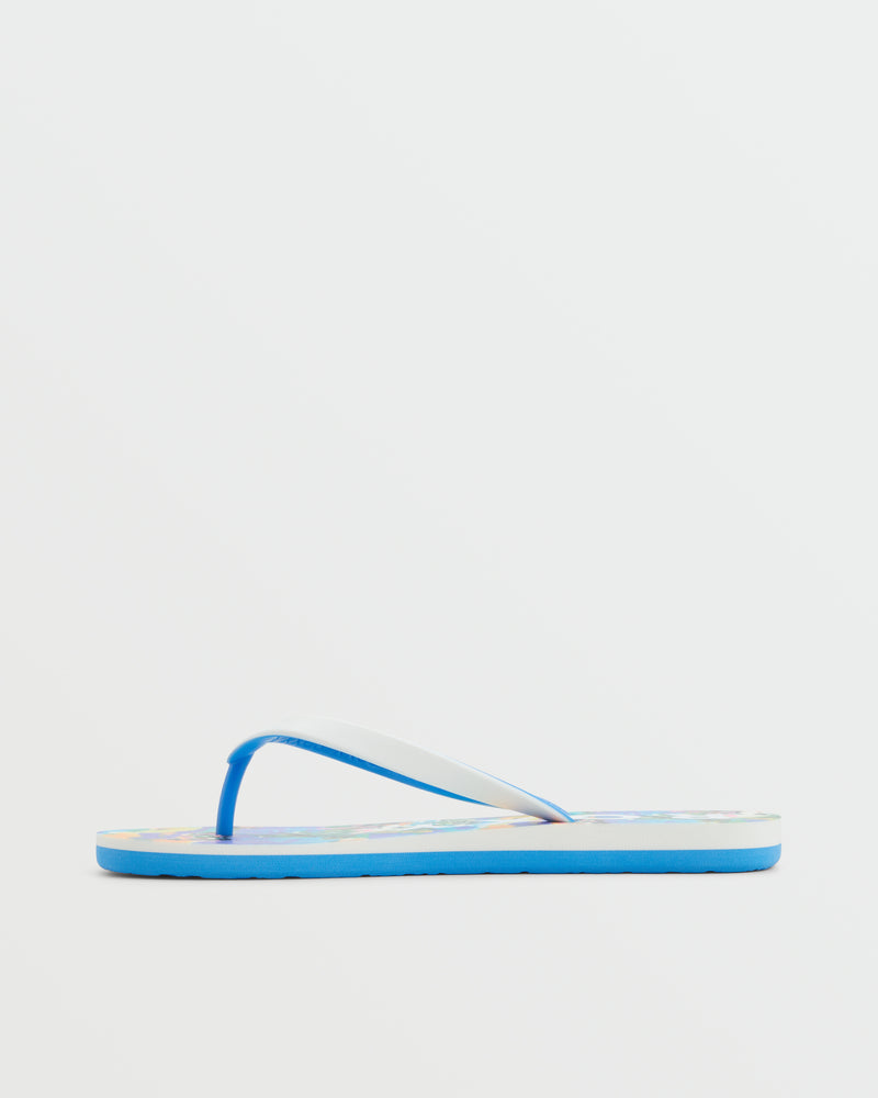 A single Roxy Tahiti VII Sandal in blue and white, featuring a flat sole for comfort and style, displayed on a white background.