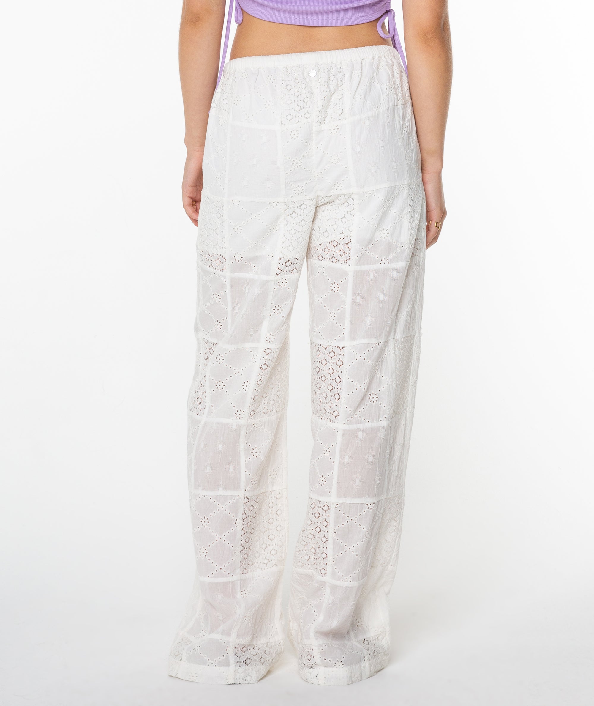 パンツ ROCKCAKE Lace Point Short Pants White RC24PT05900 High-rise lace shorts in white - Gucci | Mytheresa