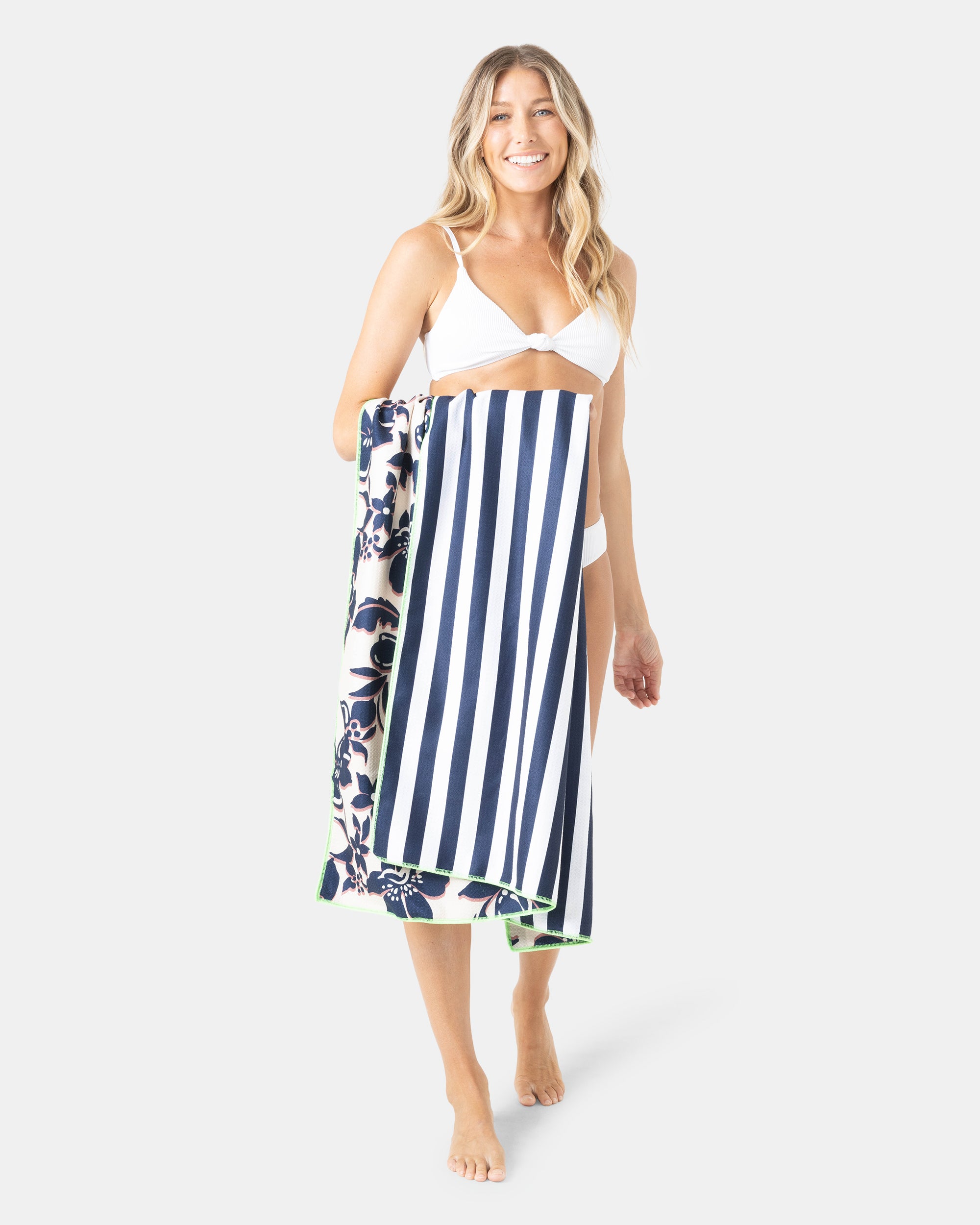 Waffle Sand Free Towel - Mood Indigo - Roxy