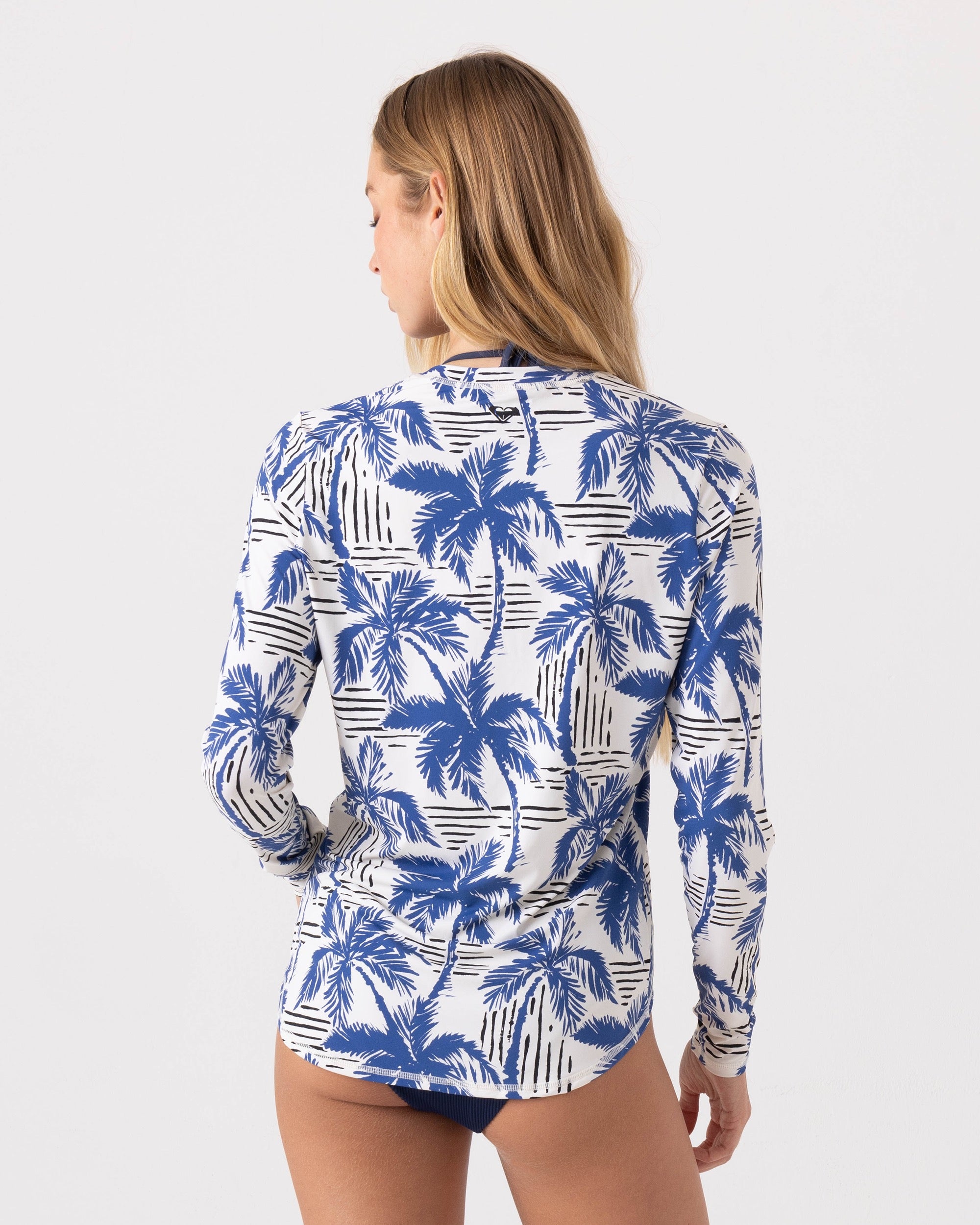 ROXY フラワーパターン フルスーツ Breezy Does It Sea Skippin Rashguard - Roxy