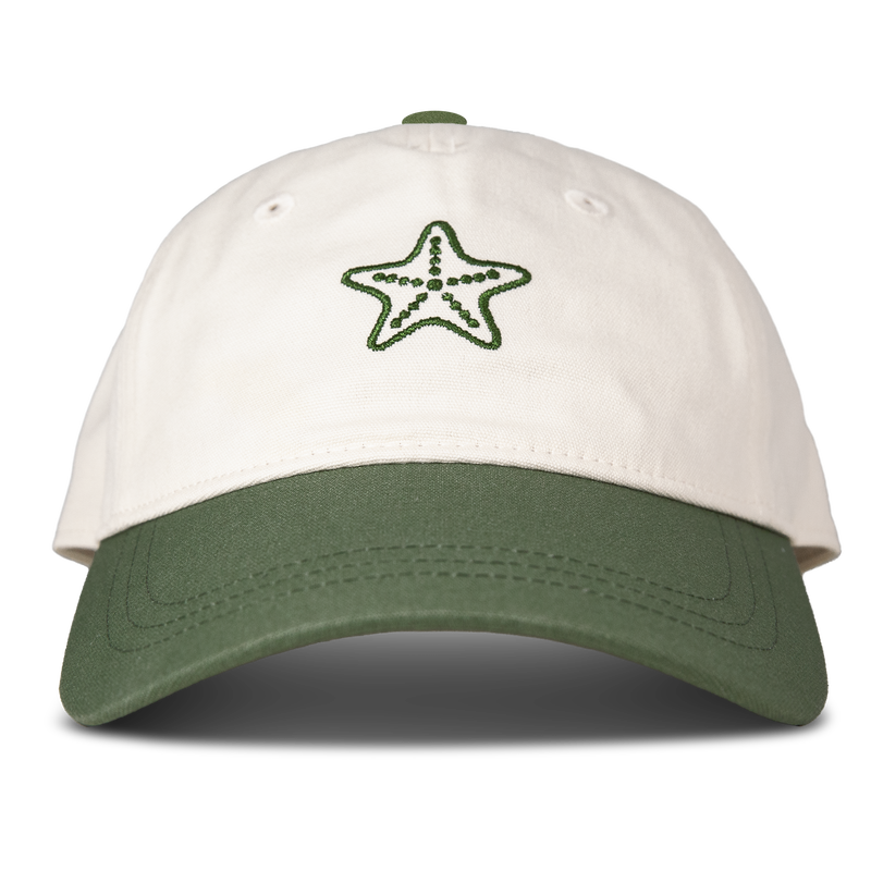 Introducing the Roxy Next Level Cap—a women’s baseball hat in Oil Green/White, crafted from soft cotton twill. This sporty accessory features a stylish green brim, an embroidered green starfish on the front, and a classic curved visor for timeless appeal.