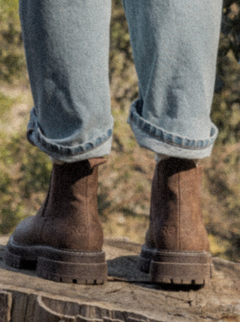 Lorena Chelsea Slip-On Boots - Brown